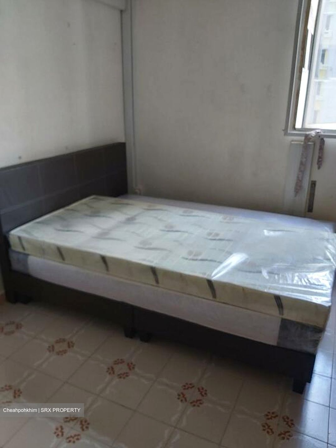 Blk 10 Pine Close (Geylang), HDB 3 Rooms #551777291